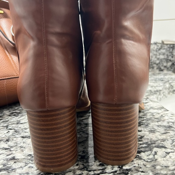 J Crew Minimalist Ankle Boots - Picture 6 of 9